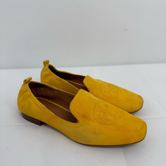 Tory Burch Leigh Loafers Women’s Size 8 Yellow Flats Embossed Logo Suede - Picture 2 of 9